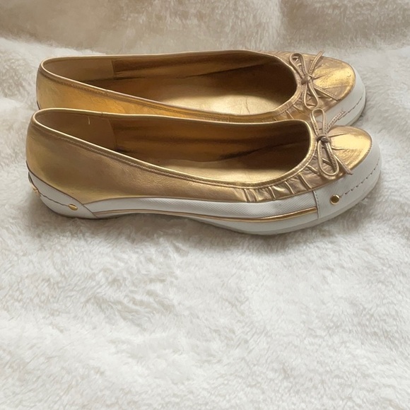 BCBGirls flats 8.5 fit like 8 - Picture 2 of 9